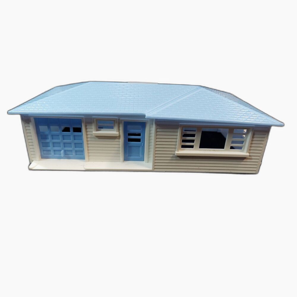 Plasticville House and Garage O & S Gauge Blue Roof, w/ Chimney, Snap Together